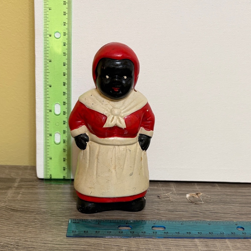 Vintage Red and Cream Decorative piggy bank